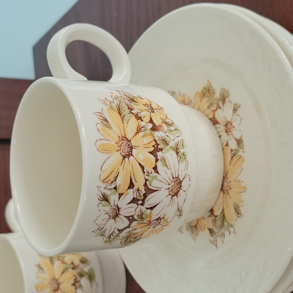MCM mugs